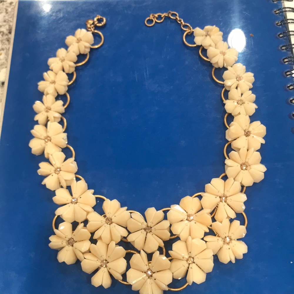 J Crew Flower Necklace NWOT